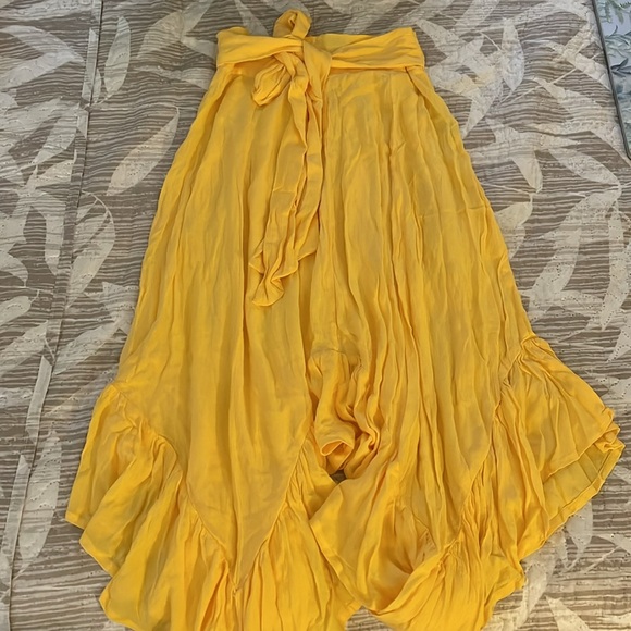 Women skirt, size small, color yellow , new, Forever21. - Picture 5 of 5